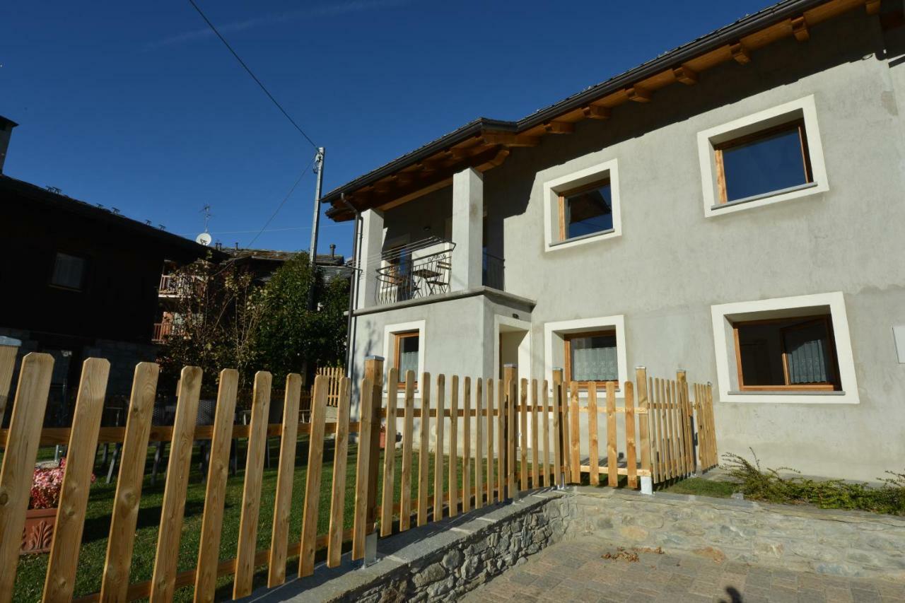 Lo Metcho Dou Bino Διαμέρισμα Antey-Saint-André Εξωτερικό φωτογραφία